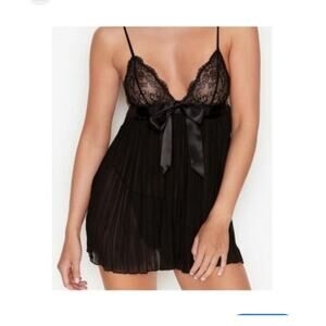 Victoria’s Secret Black Lace Sheer Babydoll Chemise Nightie Size M